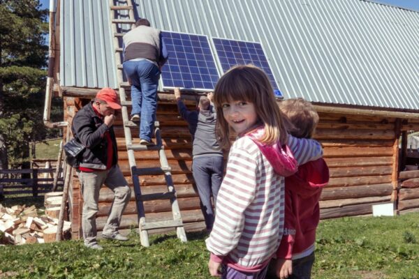 Projekat finansiran od strane EU usmjeren na seoske porodice koje nikada nisu imale koristi od sličnih projekata u prošlosti