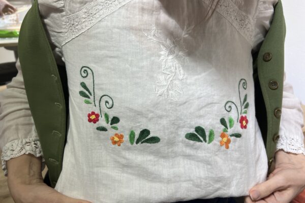 Traditional Embroidery Workshops Held within the Danube Crafts Project