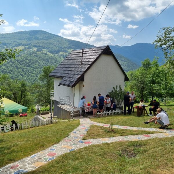 Razmjena iskustava i edukacija: Studijska posjeta domaćinstava iz Crne Gore i BiH
